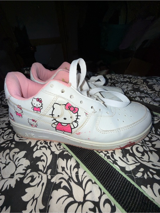 Nike Shoes - Nike Hello Kitty Sneakers with Hello Kitty Water Bottle and Love Backpack